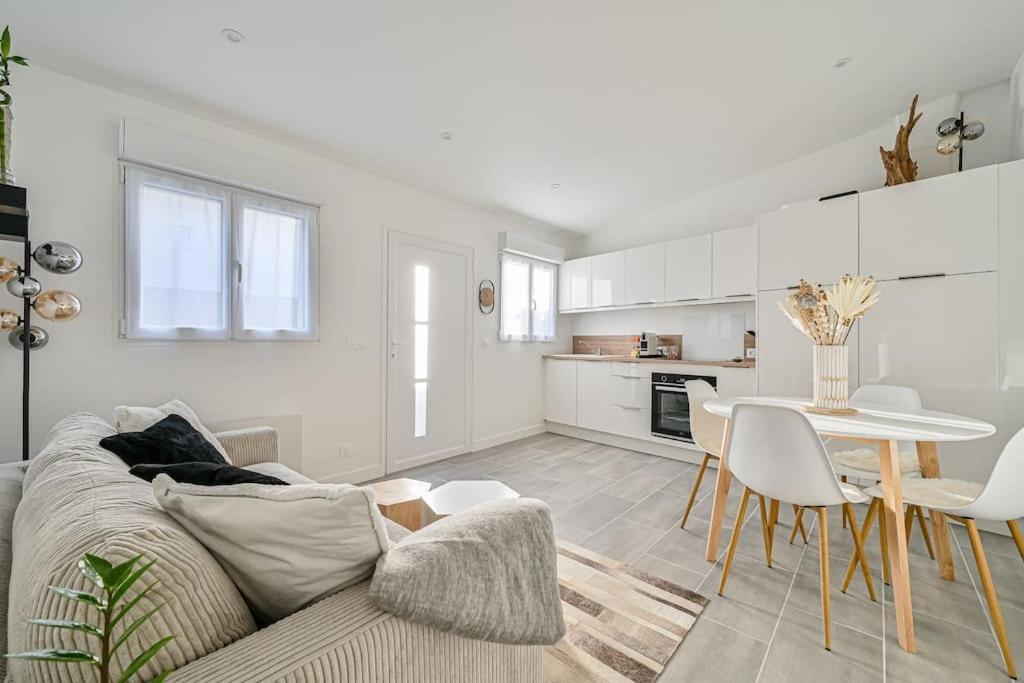 La Parenthese Apartment Claye-Souilly Luaran gambar